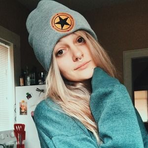 Meet your Posher, Hana